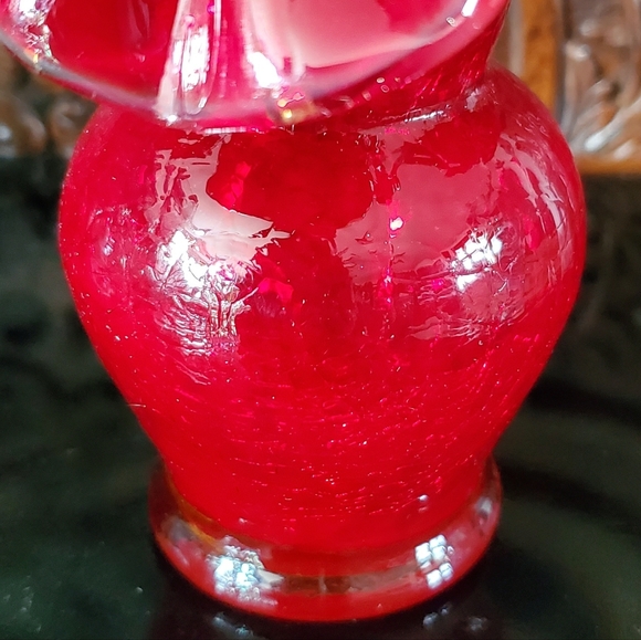 Kanawha Cadmium Crackle 5" Ruffle Vase - Picture 4 of 16
